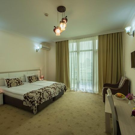 Baku Inn Hotel エクステリア 写真