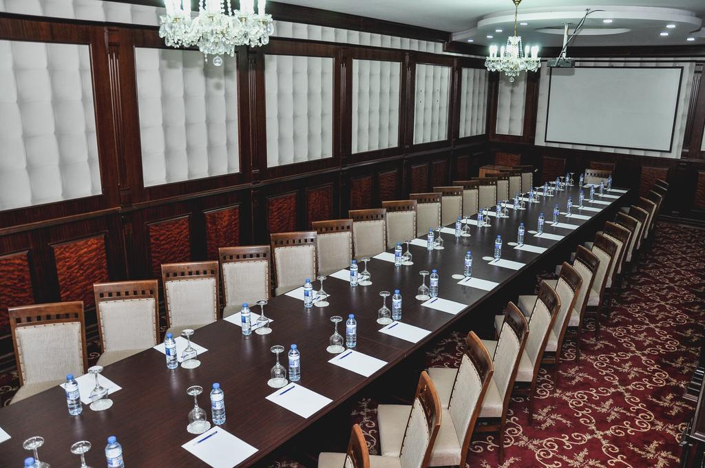 Baku Inn Hotel エクステリア 写真