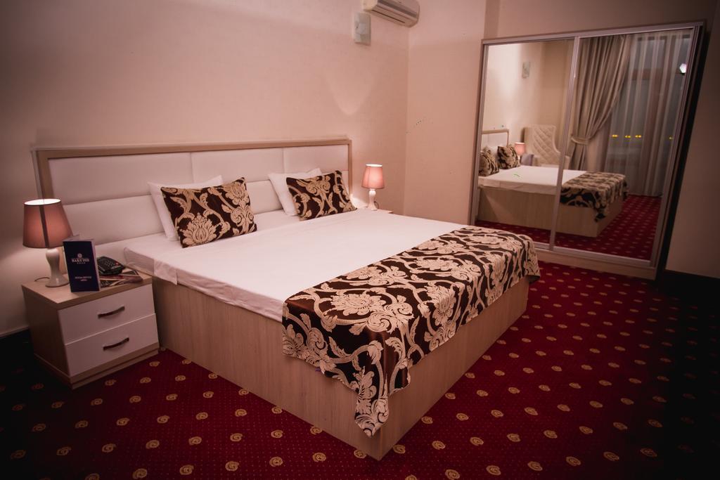 Baku Inn Hotel エクステリア 写真
