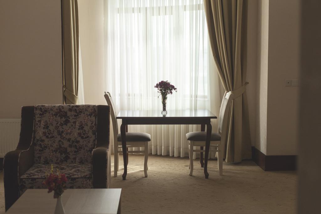 Baku Inn Hotel エクステリア 写真