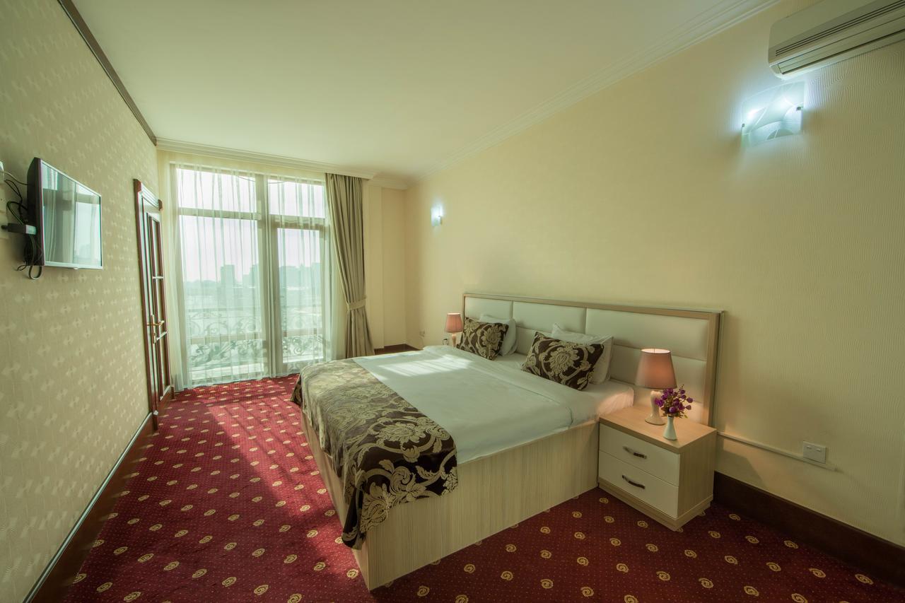 Baku Inn Hotel エクステリア 写真