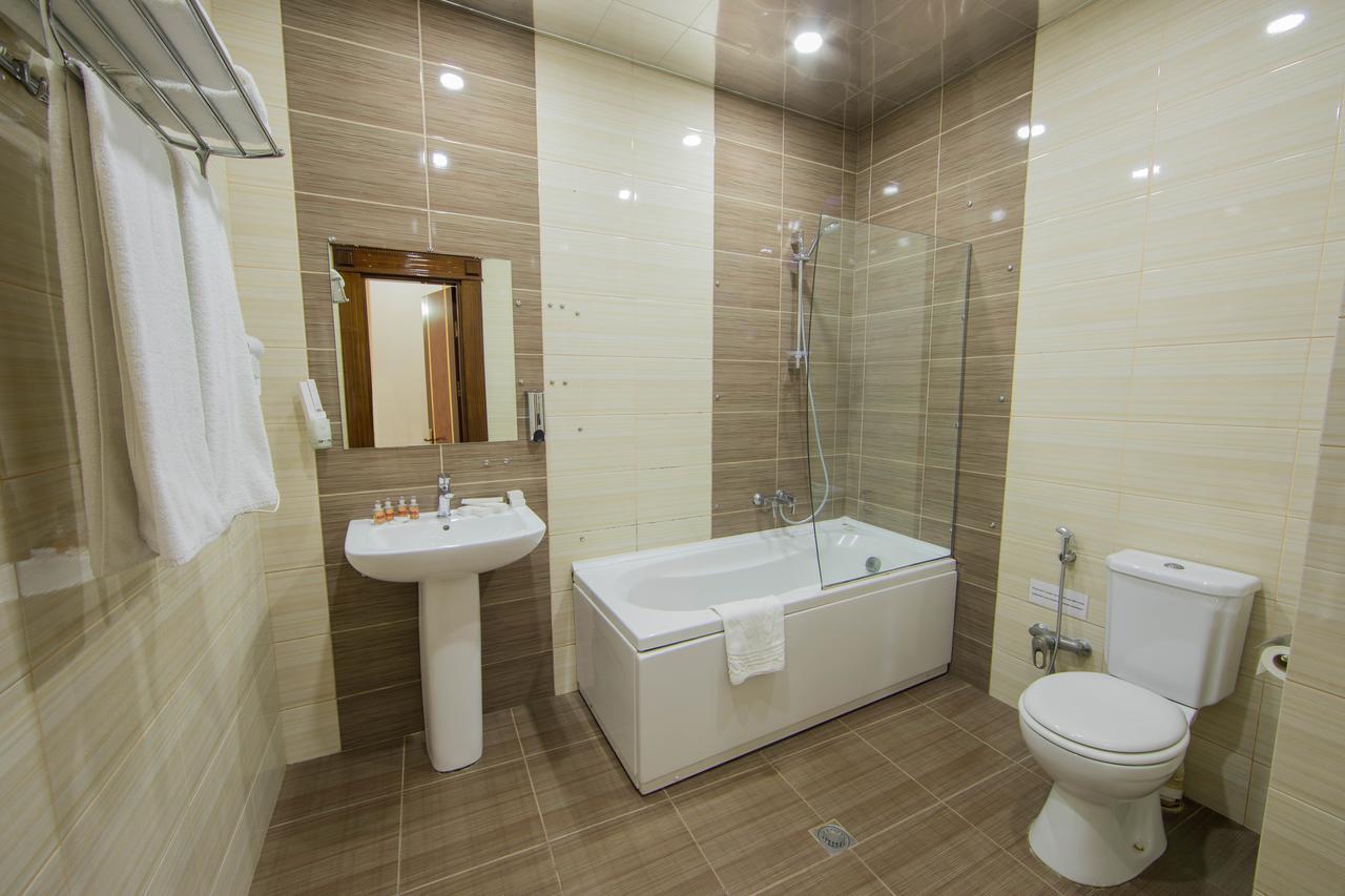 Baku Inn Hotel エクステリア 写真