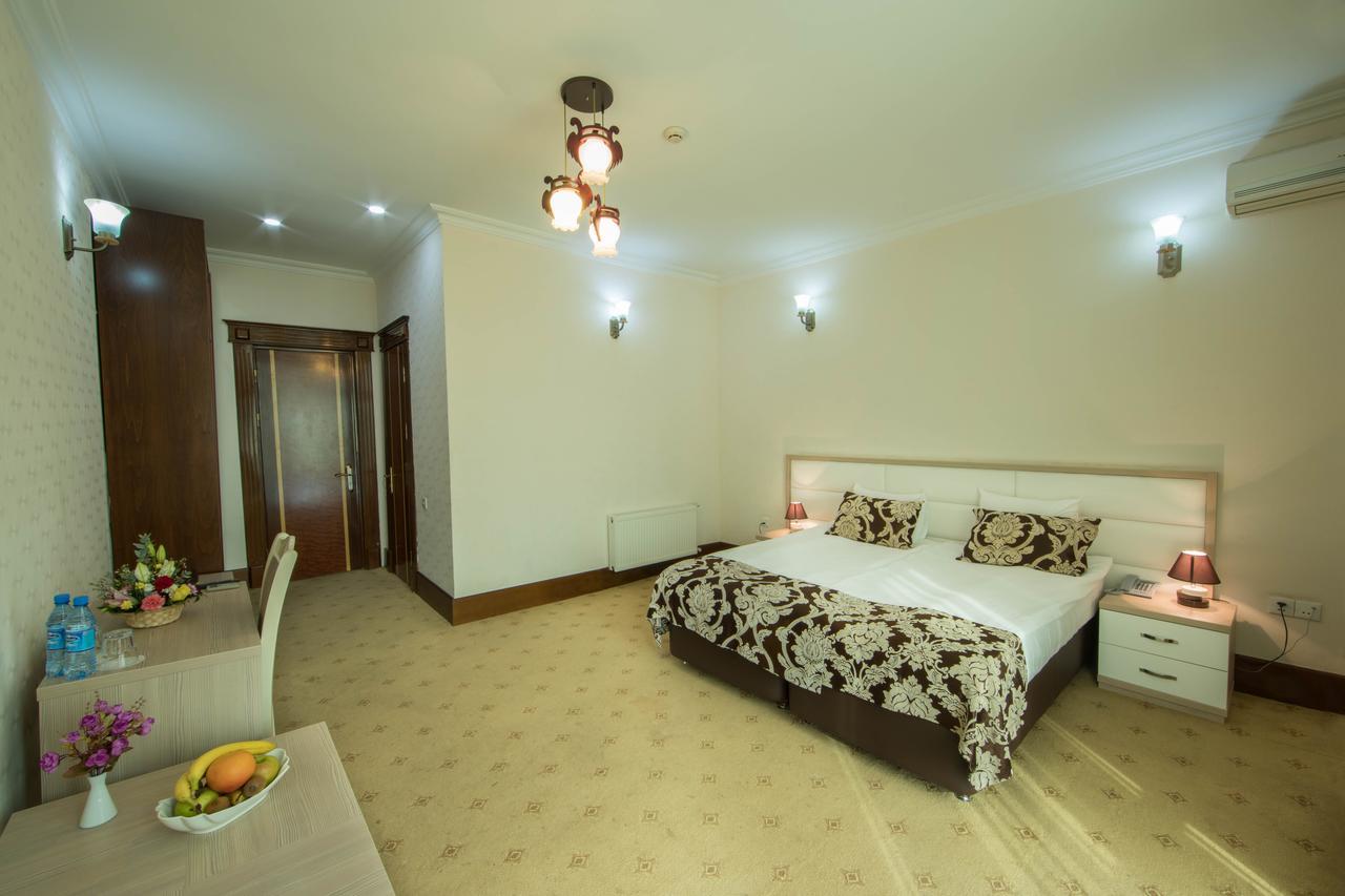 Baku Inn Hotel エクステリア 写真
