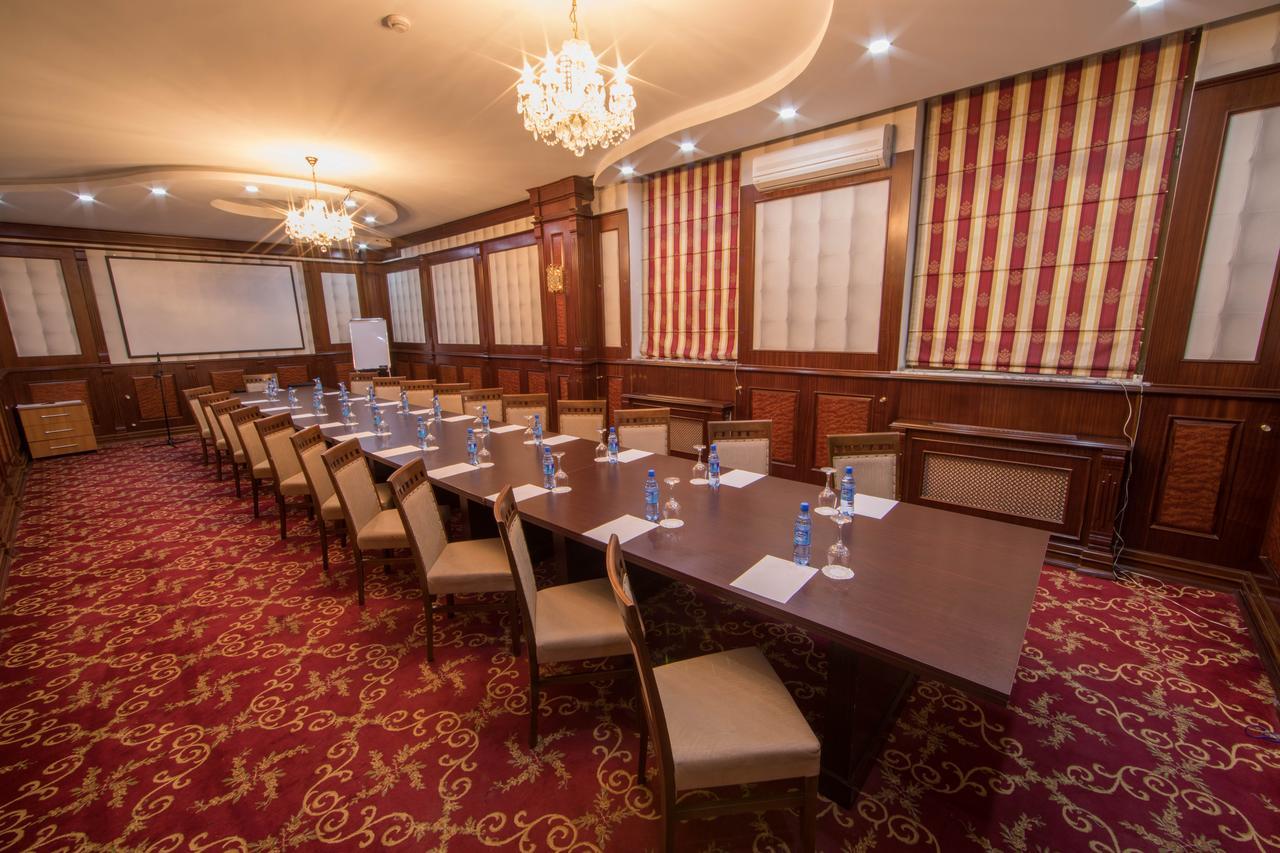 Baku Inn Hotel エクステリア 写真