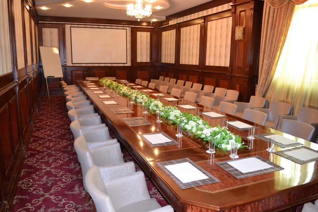 Baku Inn Hotel エクステリア 写真